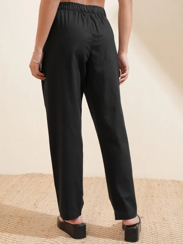 Tokyo Talkies Women Black Regular Solid Regular Trouser