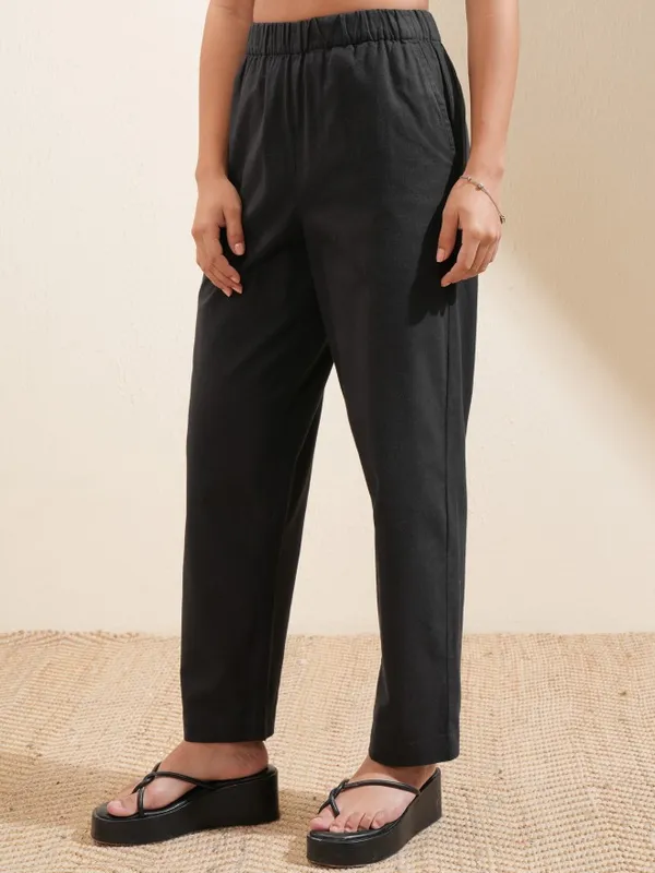 Tokyo Talkies Women Black Regular Solid Regular Trouser