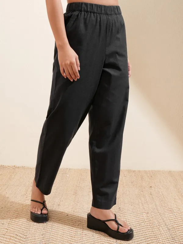 Tokyo Talkies Women Black Regular Solid Regular Trouser
