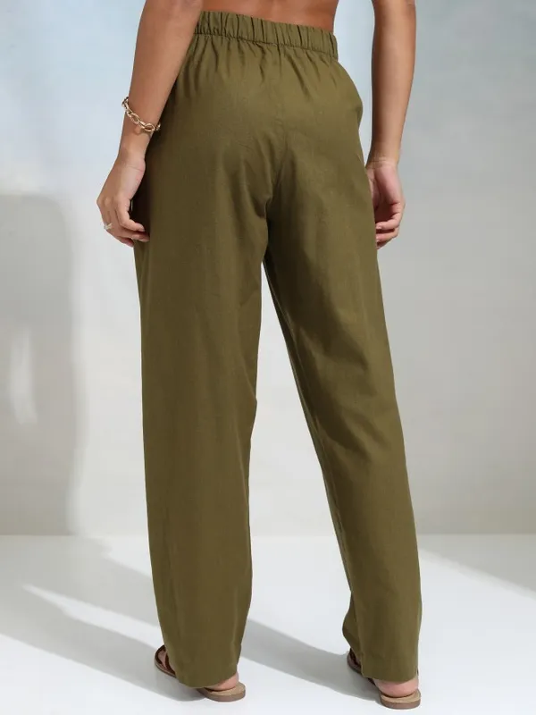 Tokyo Talkies Women Olive Regular Solid Regular Trouser