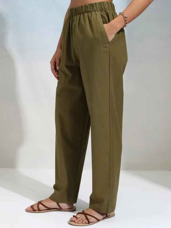 Tokyo Talkies Women Olive Regular Solid Regular Trouser