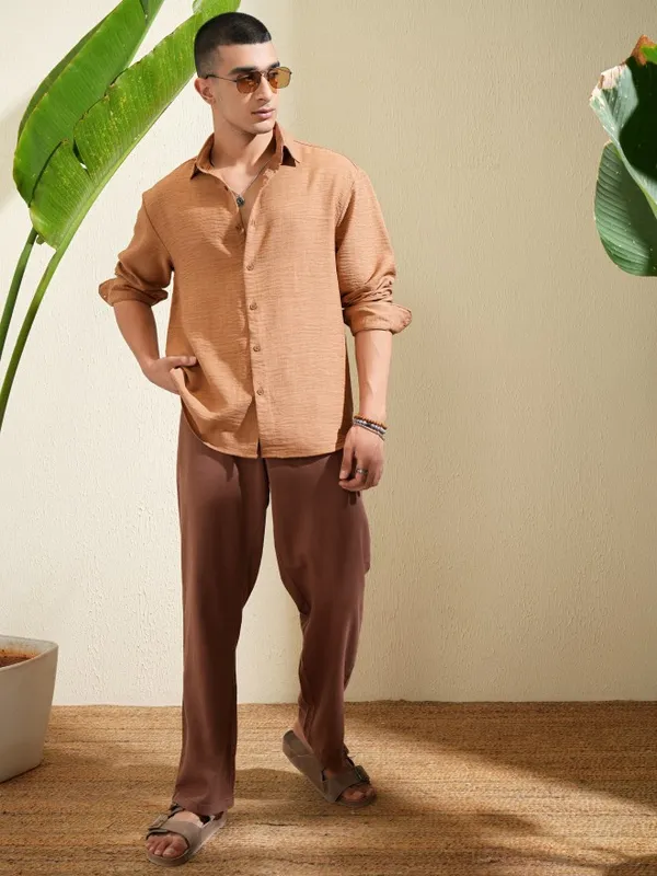 Highlander Men Brown Self Design Relaxed Fit Casual Shirt