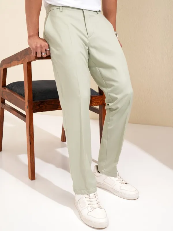 Highlander Men Green Slim Fit Solid Formal Trouser
