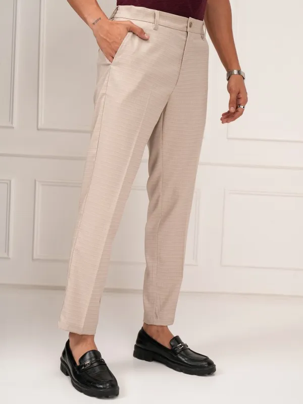 Highlander Men Beige Slim Fit Checked Formal Trouser