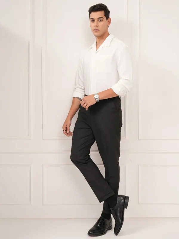 Highlander Men Black Slim Fit Solid Formal Trouser