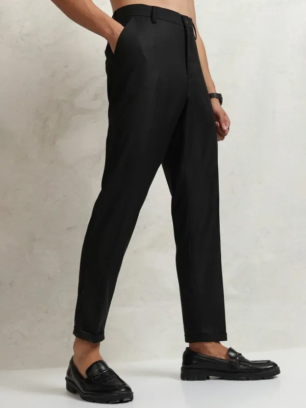 Highlander Men Black Regular Fit  Checked Formal Trousers