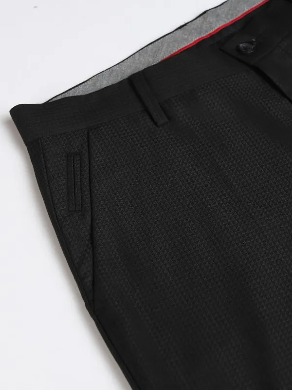 Highlander Men Black Regular Fit  Checked Formal Trousers