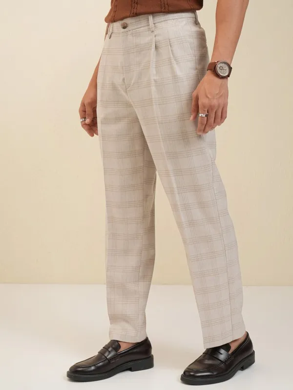 Locomotive Men Beige Regular Fit Checked Formal Trouser