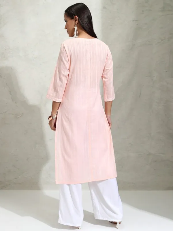 Vishudh Women Pink Embroidered Straight Kurta