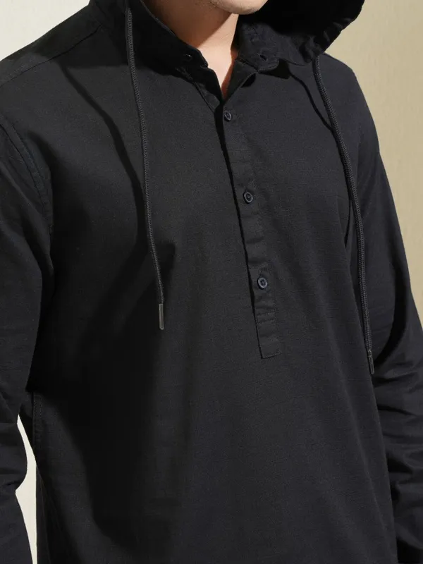 Highlander Men Black Solid Relaxed Fit Casual Shirt