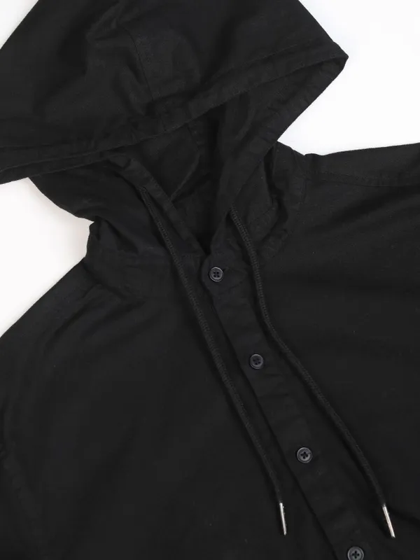 Highlander Men Black Solid Relaxed Fit Casual Shirt