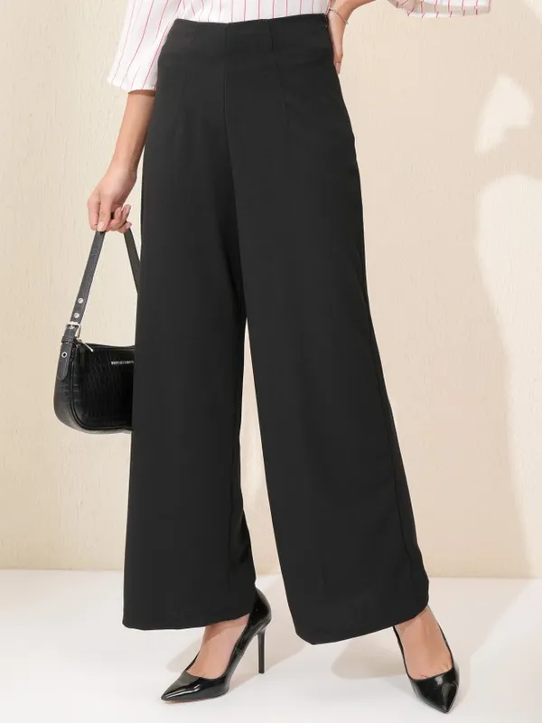 Tokyo Talkies Women Black Regular Solid Regular Trouser