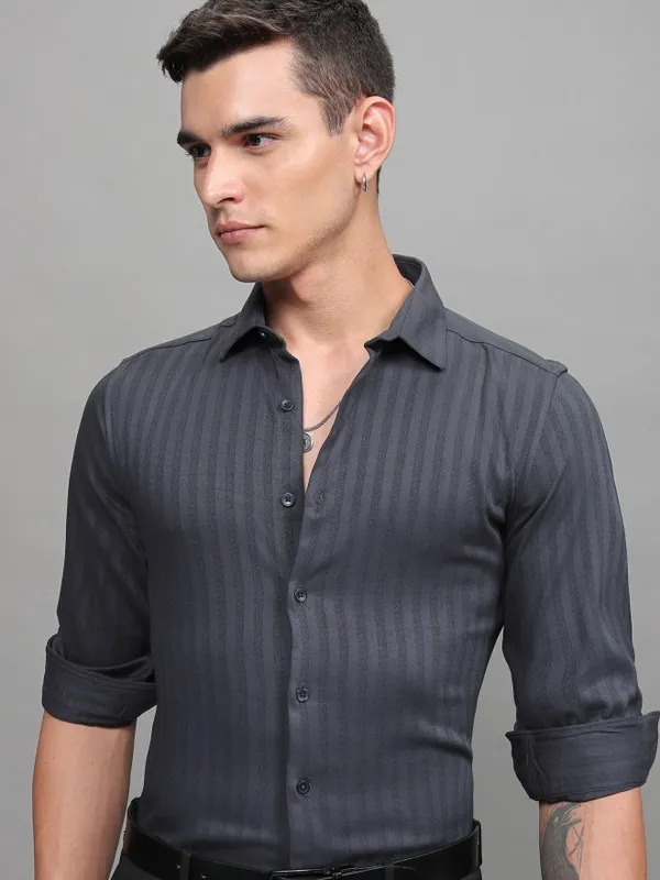 Highlander Men Navy Blue Striped Slim Fit Casual Shirt