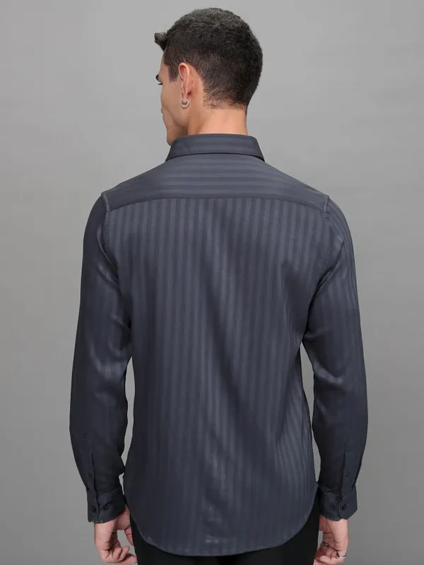 Highlander Men Navy Blue Striped Slim Fit Casual Shirt