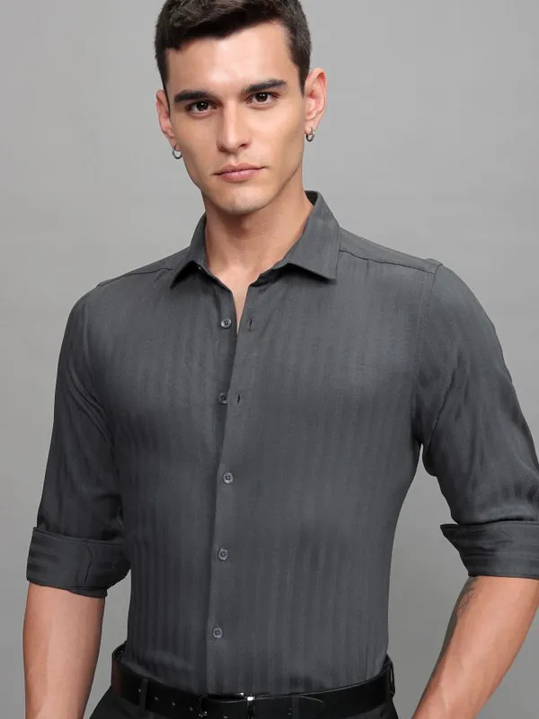 Highlander Men Grey Striped Slim Fit Casual Shirt