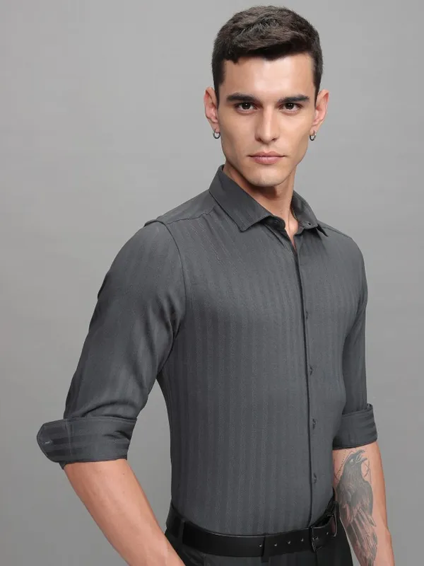 Highlander Men Grey Striped Slim Fit Casual Shirt