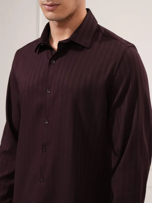 Highlander Men Maroon Striped Slim Fit Casual Shirt