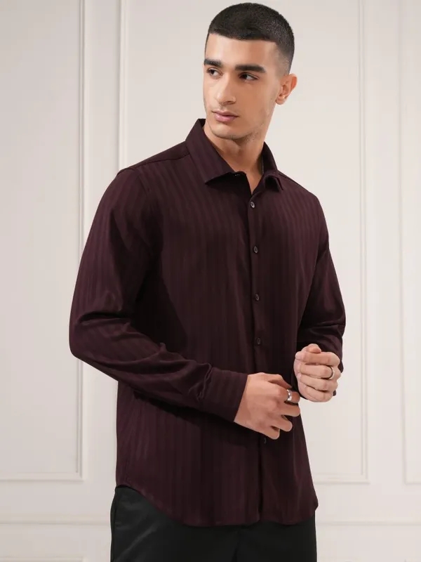 Highlander Men Maroon Striped Slim Fit Casual Shirt