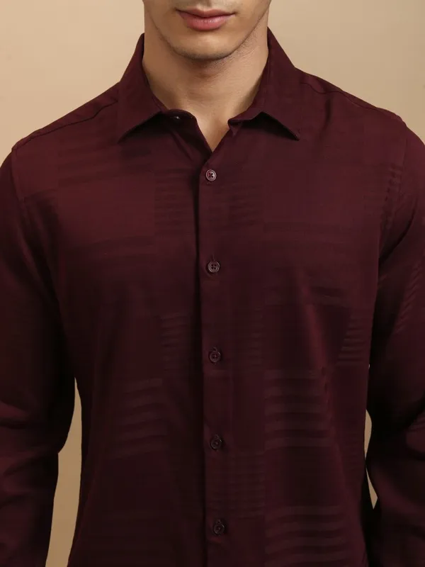 Highlander Men Maroon Striped Slim Fit Casual Shirt
