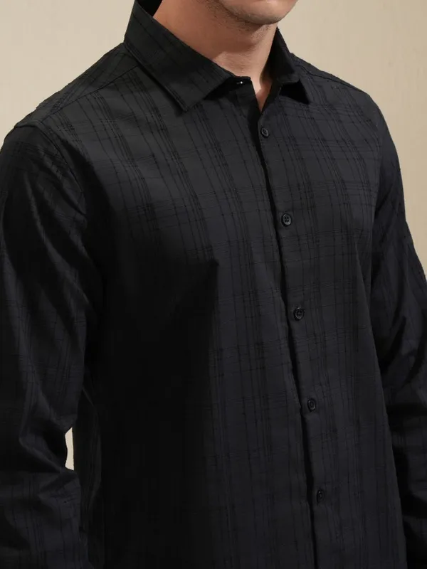 Highlander Men Black Checked Slim Fit Casual Shirt