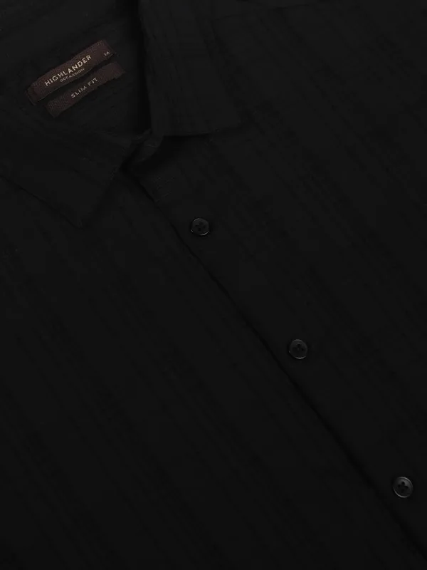 Highlander Men Black Checked Slim Fit Casual Shirt