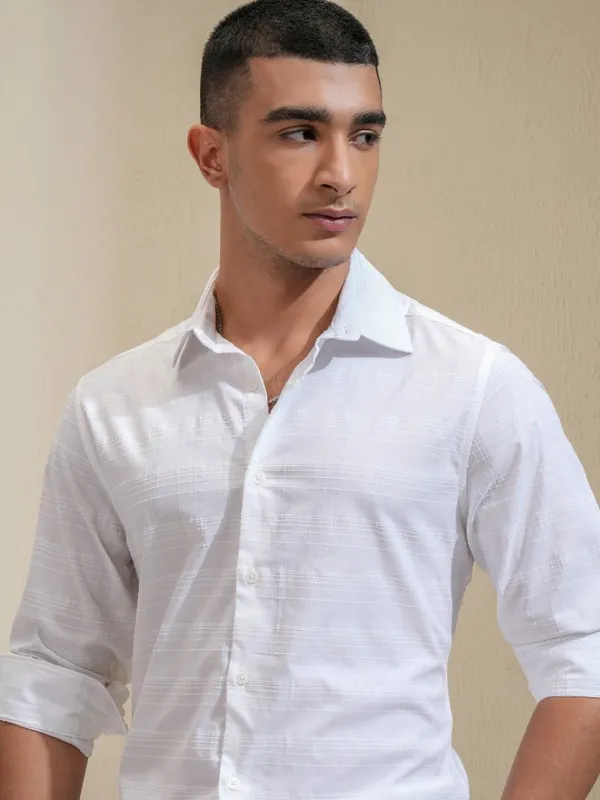 Highlander Men White Checked Slim Fit Casual Shirt