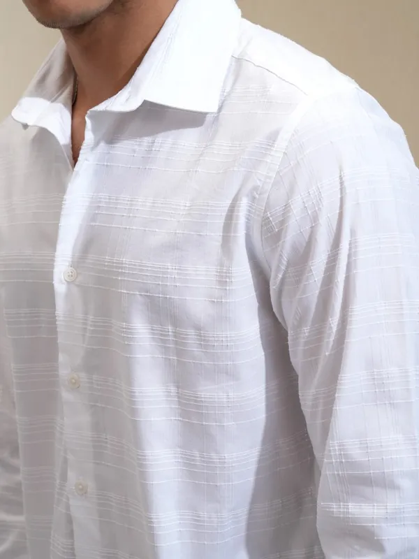 Highlander Men White Checked Slim Fit Casual Shirt