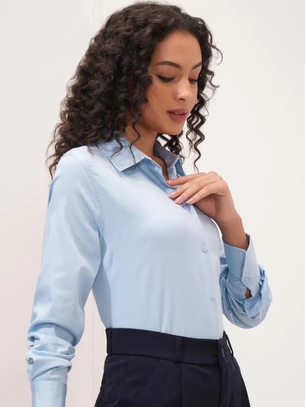 Women Solid Casual Shirt