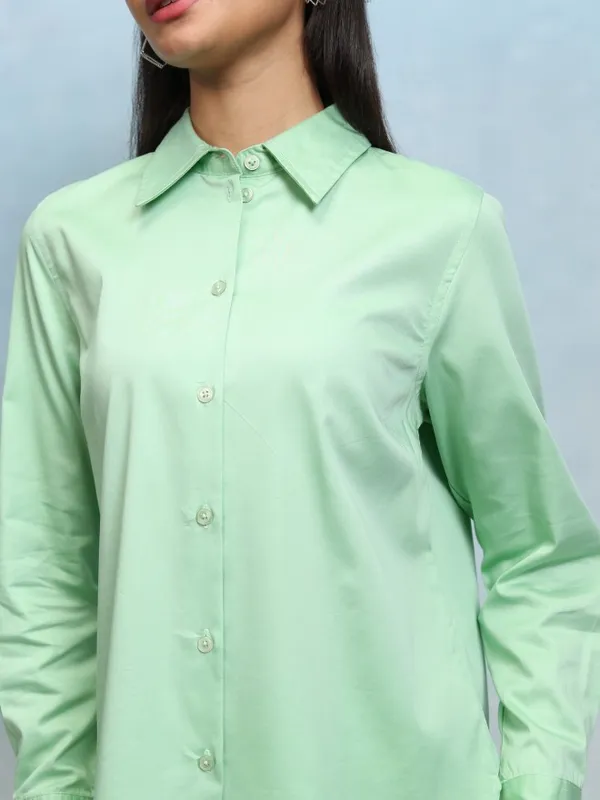 Tokyo Talkies Women Green Solid Casual Shirts