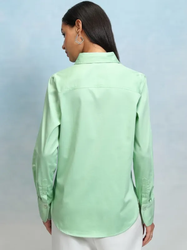 Tokyo Talkies Women Green Solid Casual Shirts