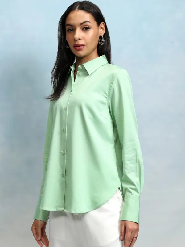 Tokyo Talkies Women Green Solid Casual Shirts