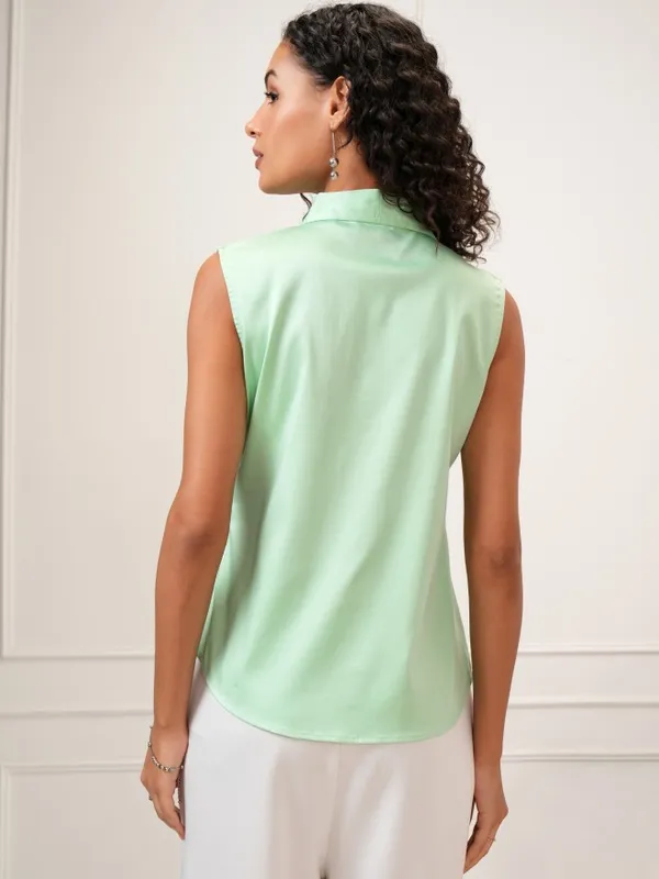 Tokyo Talkies Women Green Solid Regular Fit Casual Shirt
