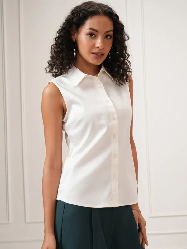 Tokyo Talkies Women Off White Solid Regular Fit Casual Shirt