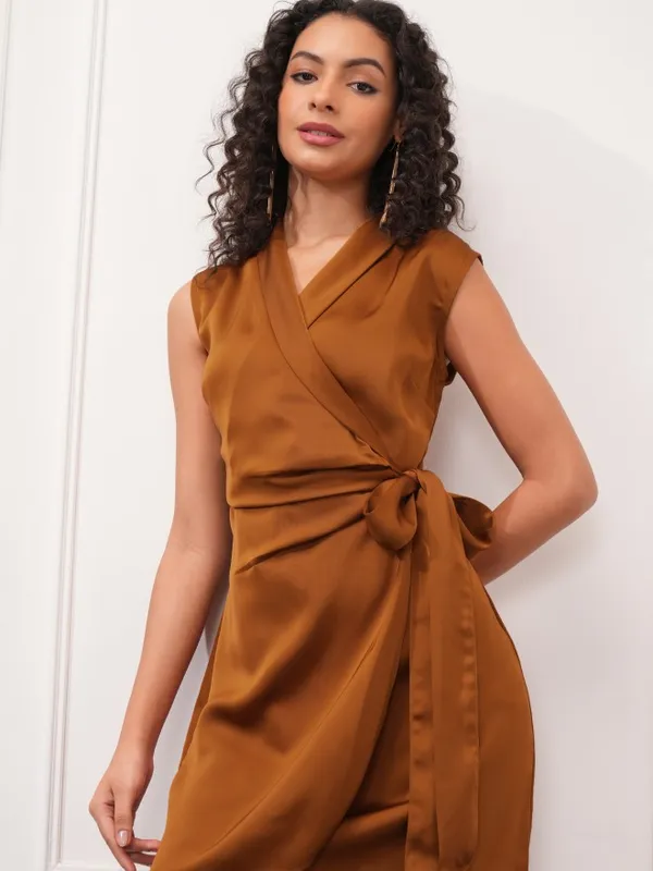 Tokyo Talkies Women Rust Solid Wrap Dress