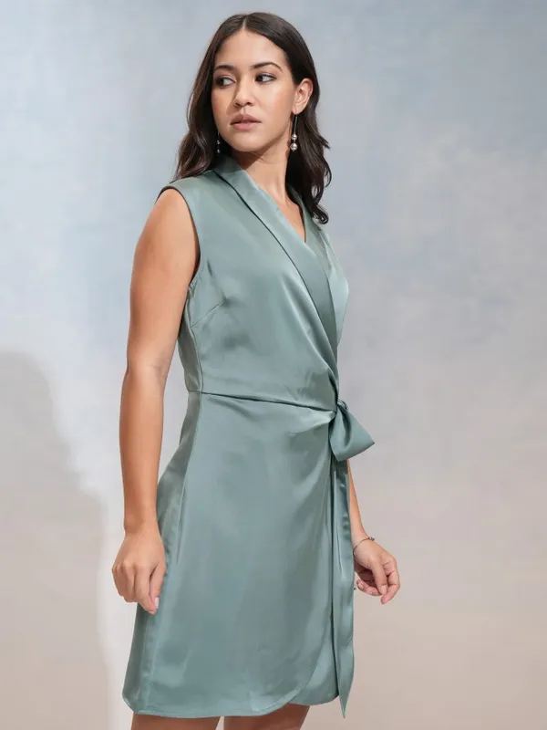 Tokyo Talkies Women Teal Solid Wrap Dress