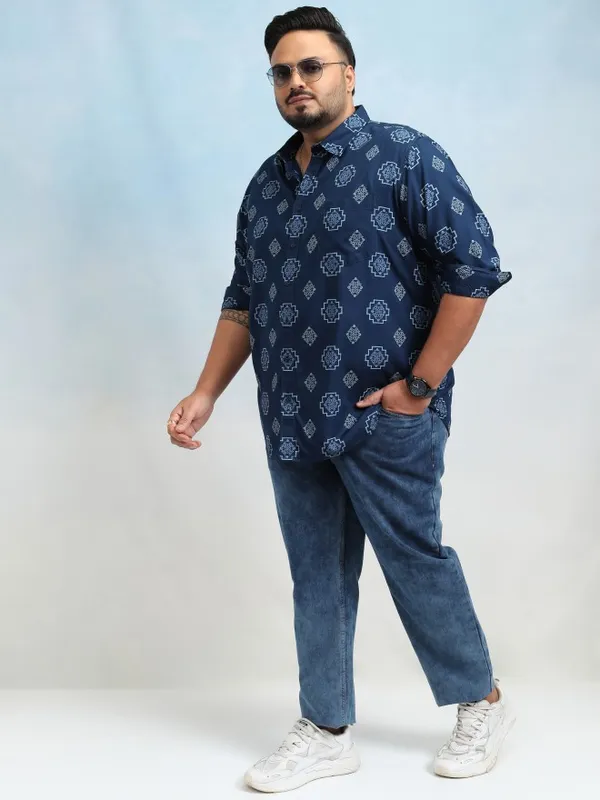 Xtra Ordinary By Highlander Men Navy Blue Printed Regular Fit Casual Shirt