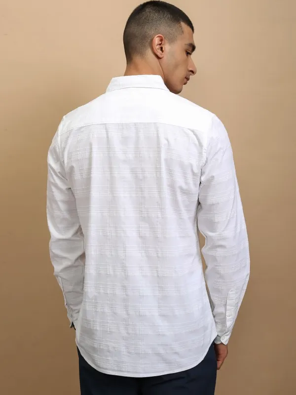 Highlander Men White Checked Regular Fit Casual Shirt
