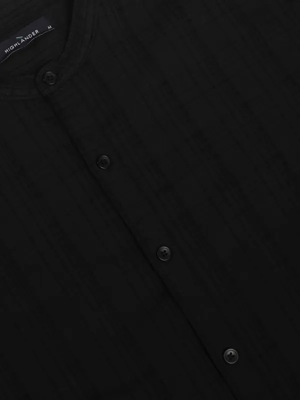 Highlander Men Black Checked Regular Fit Casual Shirt