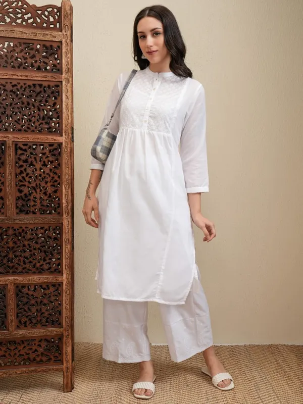 Vishudh Women White Solid Kurta With Trousers