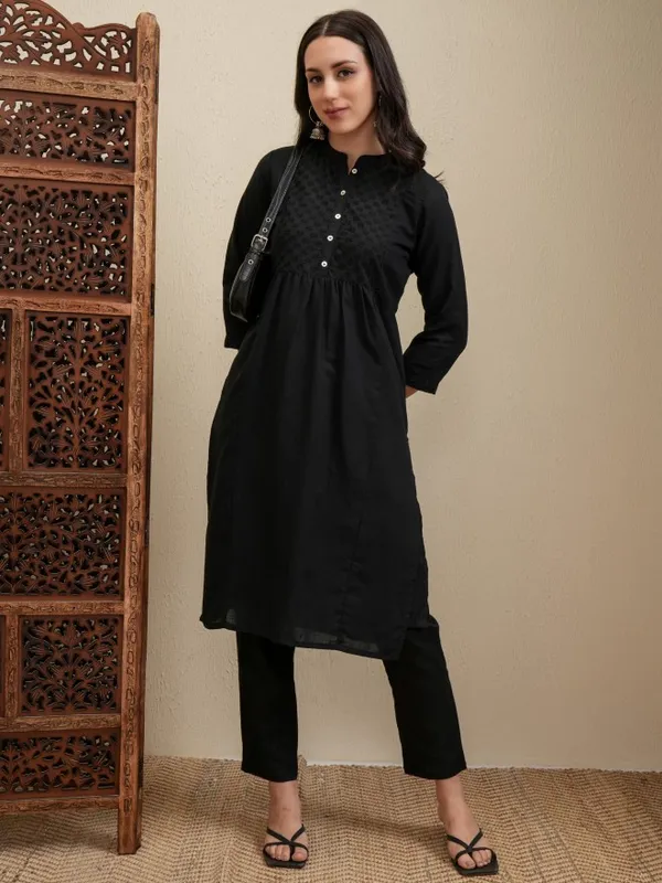 Vishudh Women Black Solid Kurta With Trousers