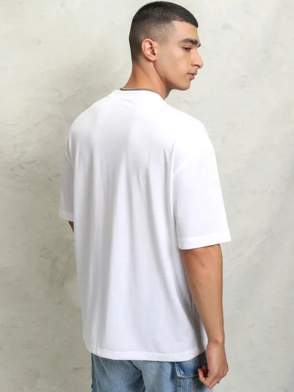 Highlader Men White Printed Round Neck Oversized Fit T-Shirt