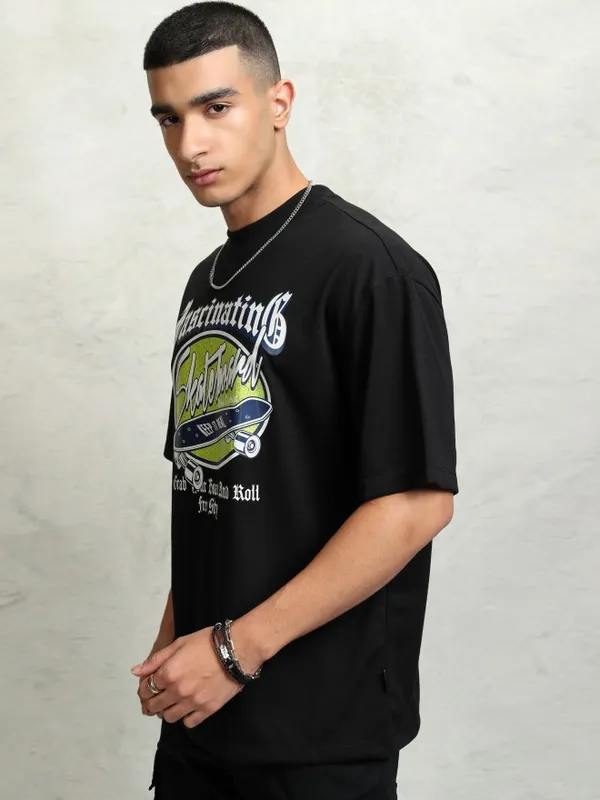 Highlader Men Black Printed Round Neck Oversized Fit T-Shirt