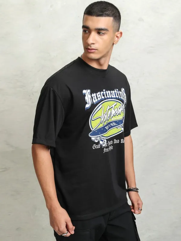 Highlader Men Black Printed Round Neck Oversized Fit T-Shirt