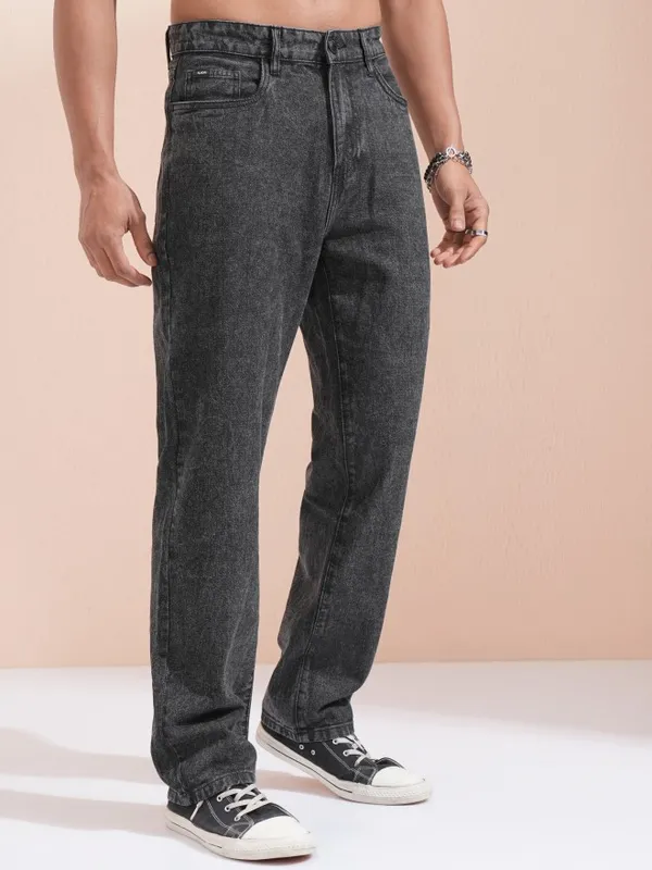 Highlander Men Black Straight Fit Jeans