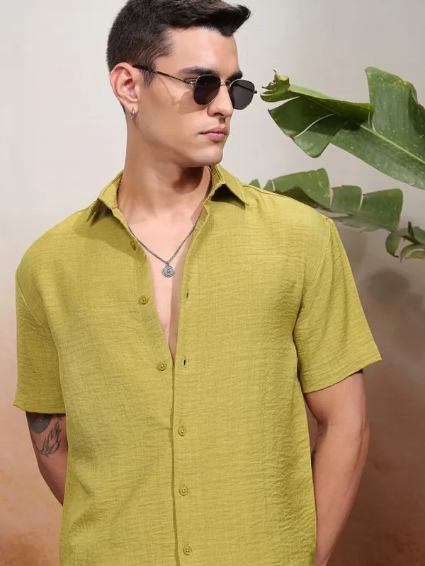 Highlander Men Lime Green Textured Relaxed Fit Casual Shirt