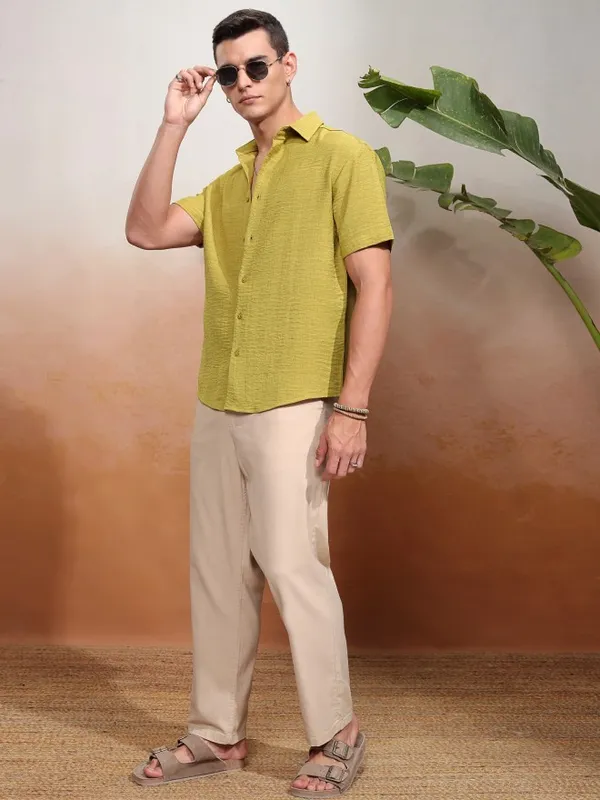 Highlander Men Lime Green Textured Relaxed Fit Casual Shirt