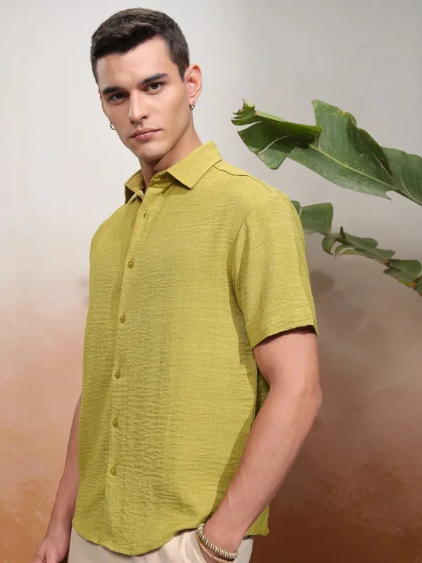 Highlander Men Lime Green Textured Relaxed Fit Casual Shirt