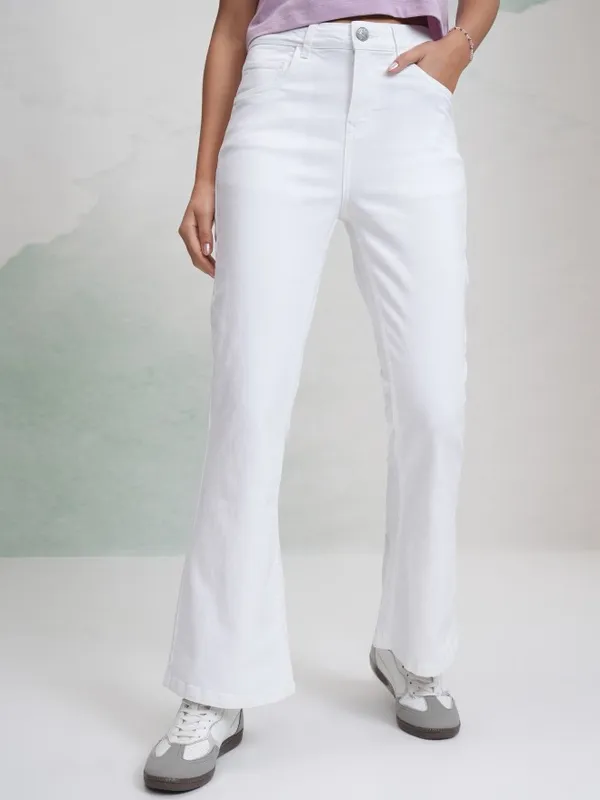 Tokyo Talkies Women White Flared Stretchable Jeans