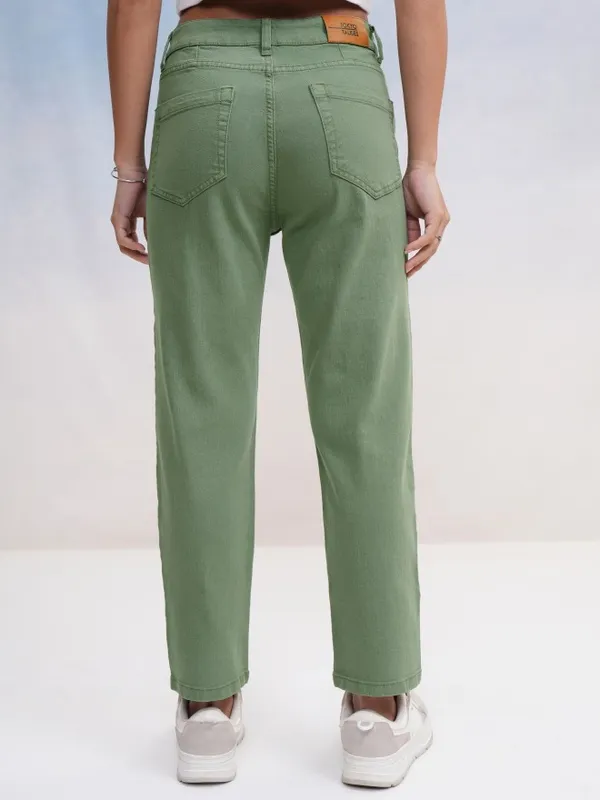 Tokyo Talkies Women Green Slim Fit Stretchable Jeans