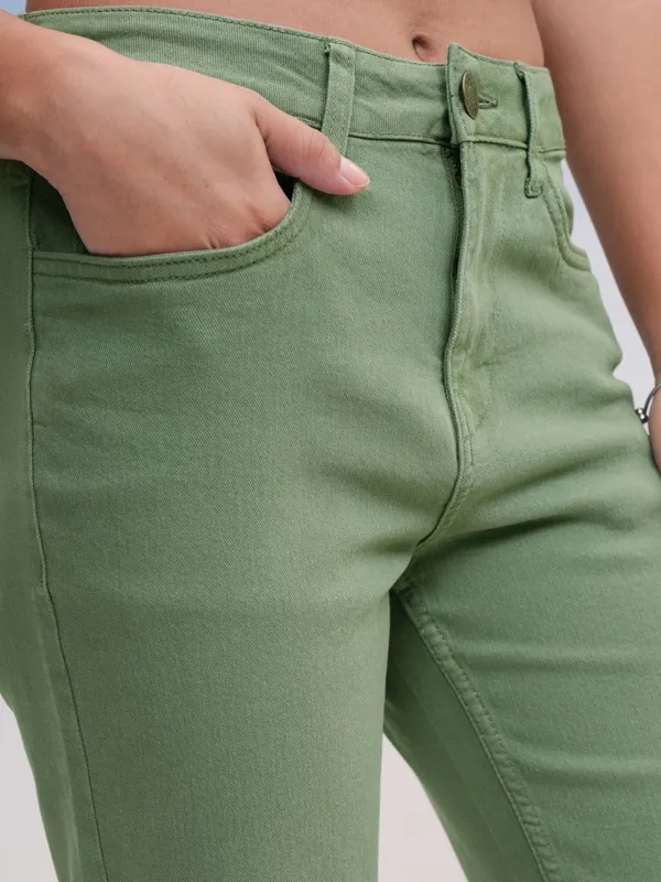 Tokyo Talkies Women Green Slim Fit Stretchable Jeans